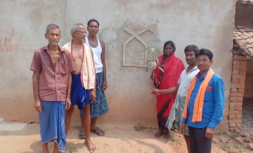 बसना: भाजपा मण्डल गढ़फुलझर के अध्यक्ष ने पीएम आवास योजना के ... - CG Sandesh