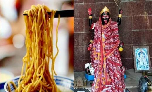 इस काली माँ के मंदिर में  चढ़ाया जाता चाउमीन और नूडल्स ... ज... - CG Sandesh