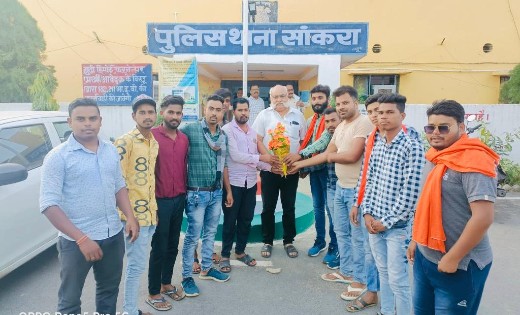 सांकरा : गौ माता सेवा समिति ने नवनियुक्त थाना प्रभारी का किय... - CG Sandesh