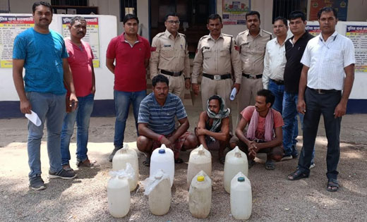 सरायपाली : 120 लीटर   हाथ भट्टी अवैध महुआ शराब जप्त - CG Sandesh