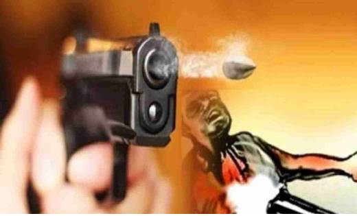 राजधानी में होटल के सामने बदमाशों ने युवती को मारी गोली.... ... - CG Sandesh