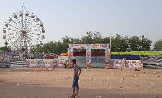 बसना : बच्चों के खेलने की जगह बनी शराबियों के मारपीट का अखाड़... - CG Sandesh
