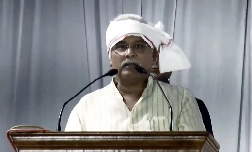 मुख्यमंत्री ने आदिवासी सम्मेलन में की कई घोषणाएं - CG Sandesh