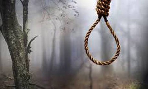 तेन्दूकोना : खेत में पेड़ पर लगाईं फांसी - CG Sandesh