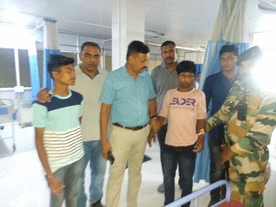 CG : चोरी-छिपे नाम बदलकर इलाज कराने हॉस्पिटल पहुचे थे दो नक्... - CG Sandesh
