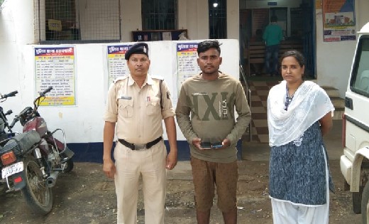 सरायपाली : मोबाइल चोरी के 1 आरोपी को चंद घंटे के अंदर पुलिस ... - CG Sandesh