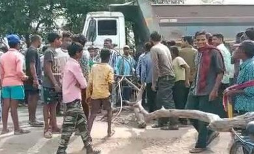 CG : तेज रफ्तार हाइवा ने बच्चे को कुचला, धड़ से अलग हुआ सिर - CG Sandesh