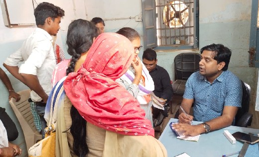बसना : सामुदायिक स्वास्थ्य केंद्र में  मानसिक रोग के 23 मरीज... - CG Sandesh