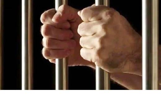 कलयुगी पिता ने नाबालिग बेटी को किया था गर्भवती, कोर्ट ने 14 ... - CG Sandesh