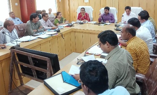 हरेली-तिहार पर स्कूलों में गेड़ी नृत्य प्रतियोगिता का होगा आय... - CG Sandesh