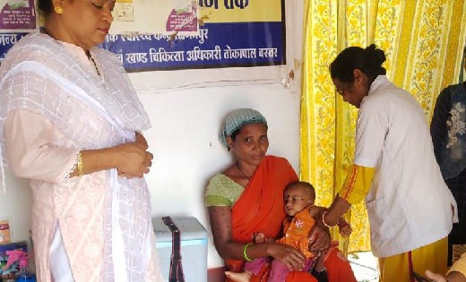 दिमागी बुखार से बचाने बच्चों को लगाए गए टीके - CG Sandesh