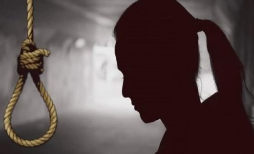 बागबाहरा : 22 वर्षीय युवती ने अपने घर पर लगाई फांसी - CG Sandesh