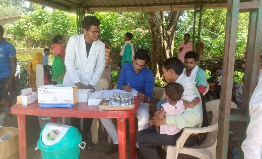 दरभा ब्लॉक में लगे हाट-बाजार से 12,571 ग्रामीणों को मिला स्व... - CG Sandesh