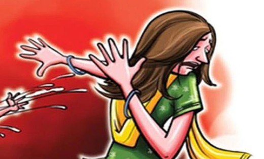महासमुंद : खेत में महिला से की छेड़छाड़, मारपीट कर जान से मरने की धमकी