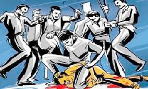 बसना : कॉलर पकड़कर दुकान से बाहर निकाले और जमीन में पटक कर को... - CG Sandesh