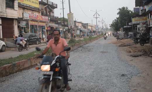 बसना : नगर पंचायत का गौरवपथ अब नगर को करने लगा है कलंकित, मर... - CG Sandesh
