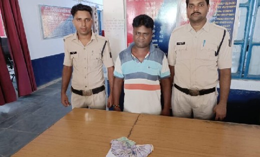 सरायपाली : किराना दुकान के सामने सट्टा पट्टी खेलते एक आरोपी गिरफ्तार 