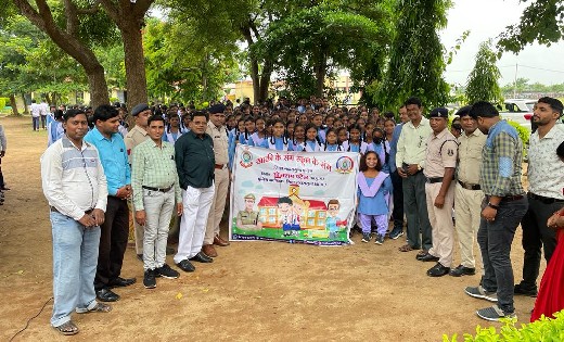 तेन्दूकोना : खाकी के रंग-स्कूल के संग के तहत कार्यक्रम आयोजि... - CG Sandesh