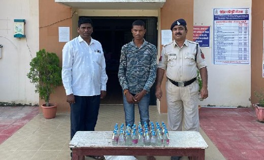 तेंदुकोना : 52 पौवा देशी प्लेन शराब के साथ 01 आरोपी गिरफ्तार - CG Sandesh