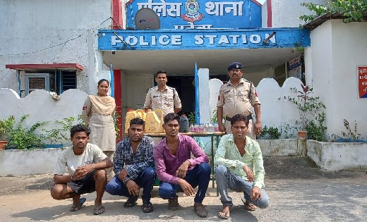 पटेवा : 30 पौवा देशी प्लेन मदिरा एवं 23 लीटर कच्ची महुआ शराब... - CG Sandesh
