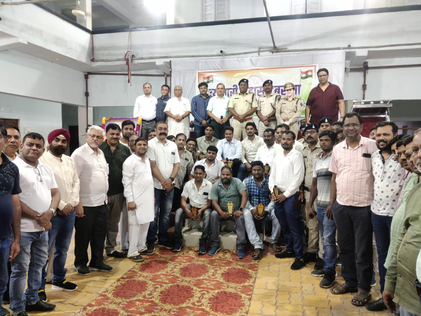 बसना : बुलबुल ज्वेलर्स में हुई 17 लाख की चोरी के मामले में स... - CG Sandesh