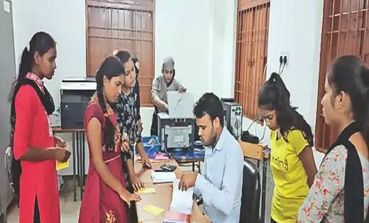  सभी कॉलेजों में प्रवेश लेने के लिए 26 अगस्त तक ऑफलाइन आवेदन... - CG Sandesh