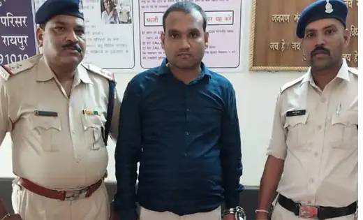 सराफा कारोबारी रात में घरों में करता था चोरी और सुबह दुकान क... - CG Sandesh