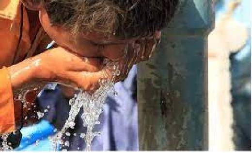 स्कूल में बासी दाल, बोर का पानी पीने से 23 बच्चे बीमार, 8 की... - CG Sandesh