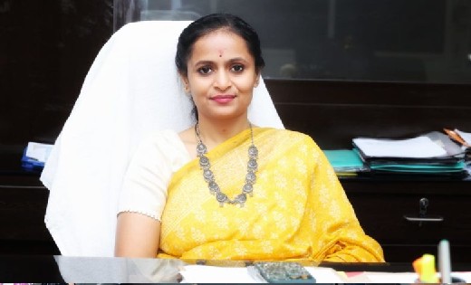 आंगनबाड़ी की गिरी छत, कलेक्टर ने दिए जांच के निर्देश - CG Sandesh