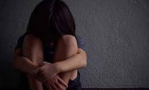 स्कूली बच्ची से बलात्कार : निजी स्कूल के 4 अधिकारियों पर माम... - CG Sandesh