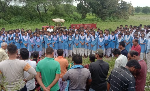 बसना : स्वच्छता पखवाड़ा के अंतर्गत जनप्रतिनिधियों, अधिकारी कर... - CG Sandesh