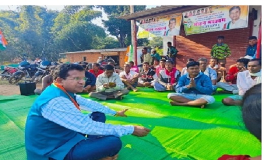 पिथौरा : किराना दुकान के पास दो लोगों ने की मारपीट - CG Sandesh