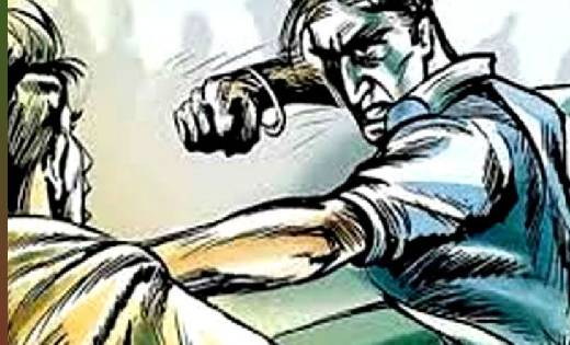 सरायपाली : पुरानी रंजिश को लेकर पति-पत्नी से गली गलौज, पति क... - CG Sandesh