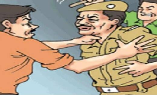 बागबाहरा : डायल 112 के चालक और आरक्षक के साथ मारपीट - CG Sandesh