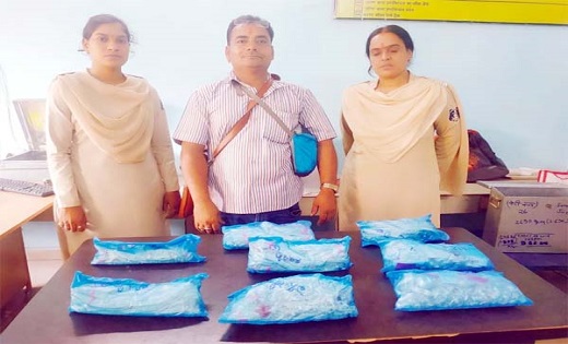 चेकिंग के दौरान वाहन से 15 किलो जेवर और 10 लाख रुपए नगदी जब्... - CG Sandesh