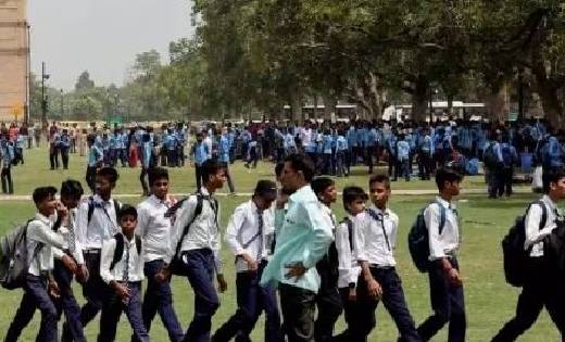 स्कूली पाठ्यपुस्तकों में ‘इंडिया’ की जगह ‘भारत’ शब्द के इस्त... - CG Sandesh