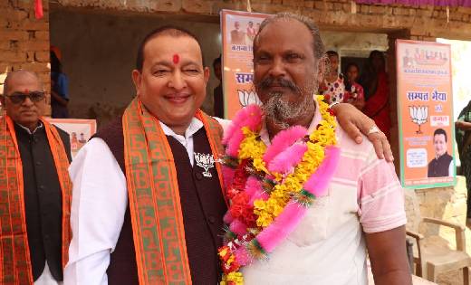 बसना : छजकां के नेता त्रिलोचन नायक एवं पूर्व जनपद सदस्य सानम... - CG Sandesh