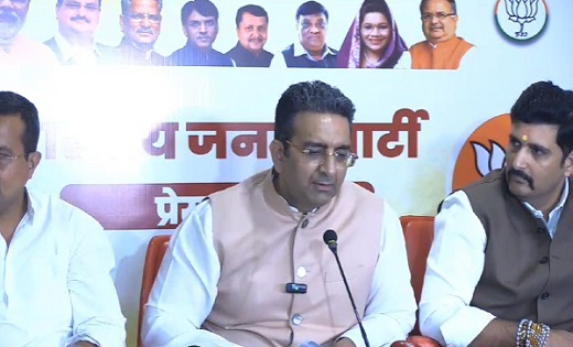 बसना महाविद्यालय में "अर्थशास्त्र वर्किंग मॉडल" प्रतियोगिता ... - CG Sandesh