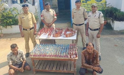 पटेवा : अवैध शराब की बिक्री व परिवहन करते 2 आरोपी गिरफ्तार - CG Sandesh
