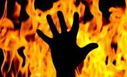 बागबाहरा : आग में जलने से घायल बुजुर्ग की इलाज के दौरान मौत - CG Sandesh