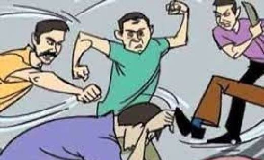 सरायपाली : निर्माणाधीन सड़क पर गिरा बाइक सवार, फिर जेसीबी को ... - CG Sandesh