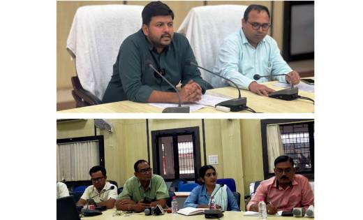 महासमुंद : कलेक्टर ने ली प्रेस वार्ता, मतदान केन्द्रों के यु... - CG Sandesh