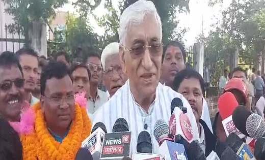 टीएस​ ने मीडिया से कहा-लड़ रहे हैं अपना आखिरी चुनाव - CG Sandesh