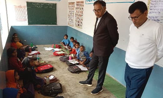 ड्यूटी से गैर हाजिर शिक्षक का कटेगा वेतन, कलेक्टर ने की कार्... - CG Sandesh