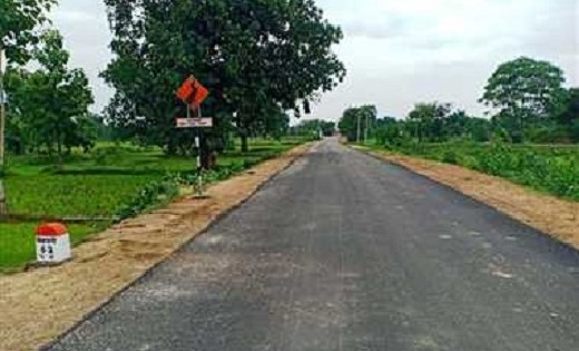 ठेकेदार ने नहीं बनाई सड़क, कलेक्टर की अनुशंसा पर टेंडर निरस्... - CG Sandesh