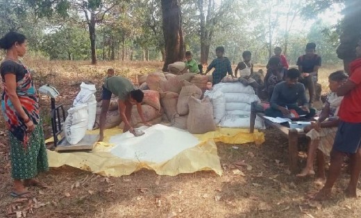 राशन के लिए अब 10-12 किलोमीटर की फासला तय करने से मिली निजात - CG Sandesh