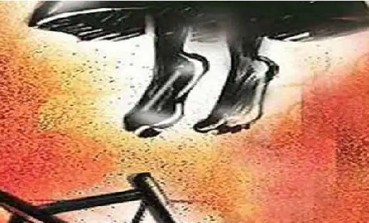 बसना : साड़ी से फांसी लगाकर दे दी जान - CG Sandesh