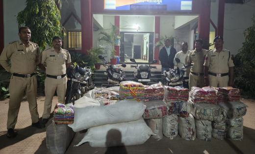 बसना : 1.14 लाख की 950 नग साड़ी जप्त, 5 मोटरसायकल में कर रहे थे परिवहन