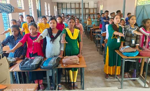 बसना महाविद्यालय में राष्ट्रीय एकता दिवस पर छात्रों को दिलाई... - CG Sandesh