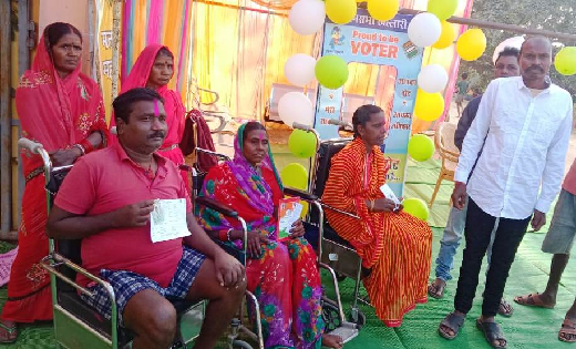 महासमुंद : दिव्यांग प्रबंधित मतदान केन्द्रों में सुचारू रूप ... - CG Sandesh